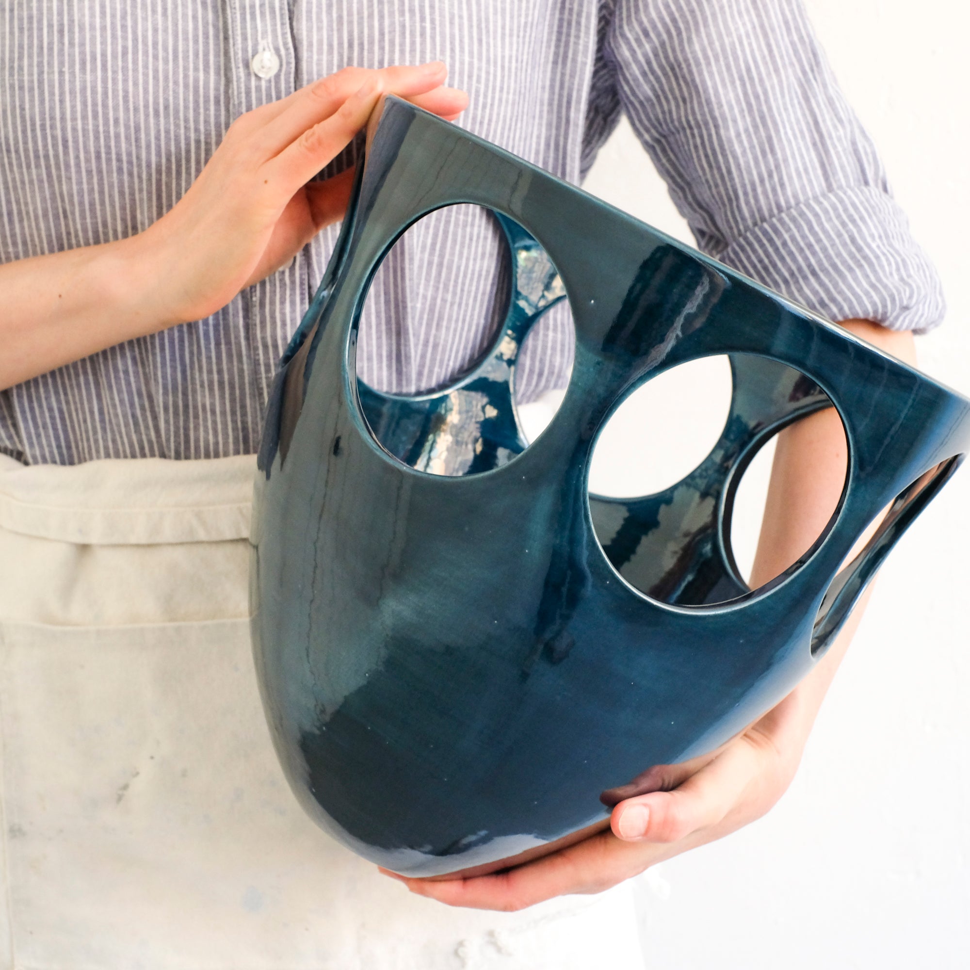 Medium Chalet Bee Bowl